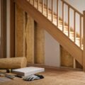 isoler sous un escalier en bois